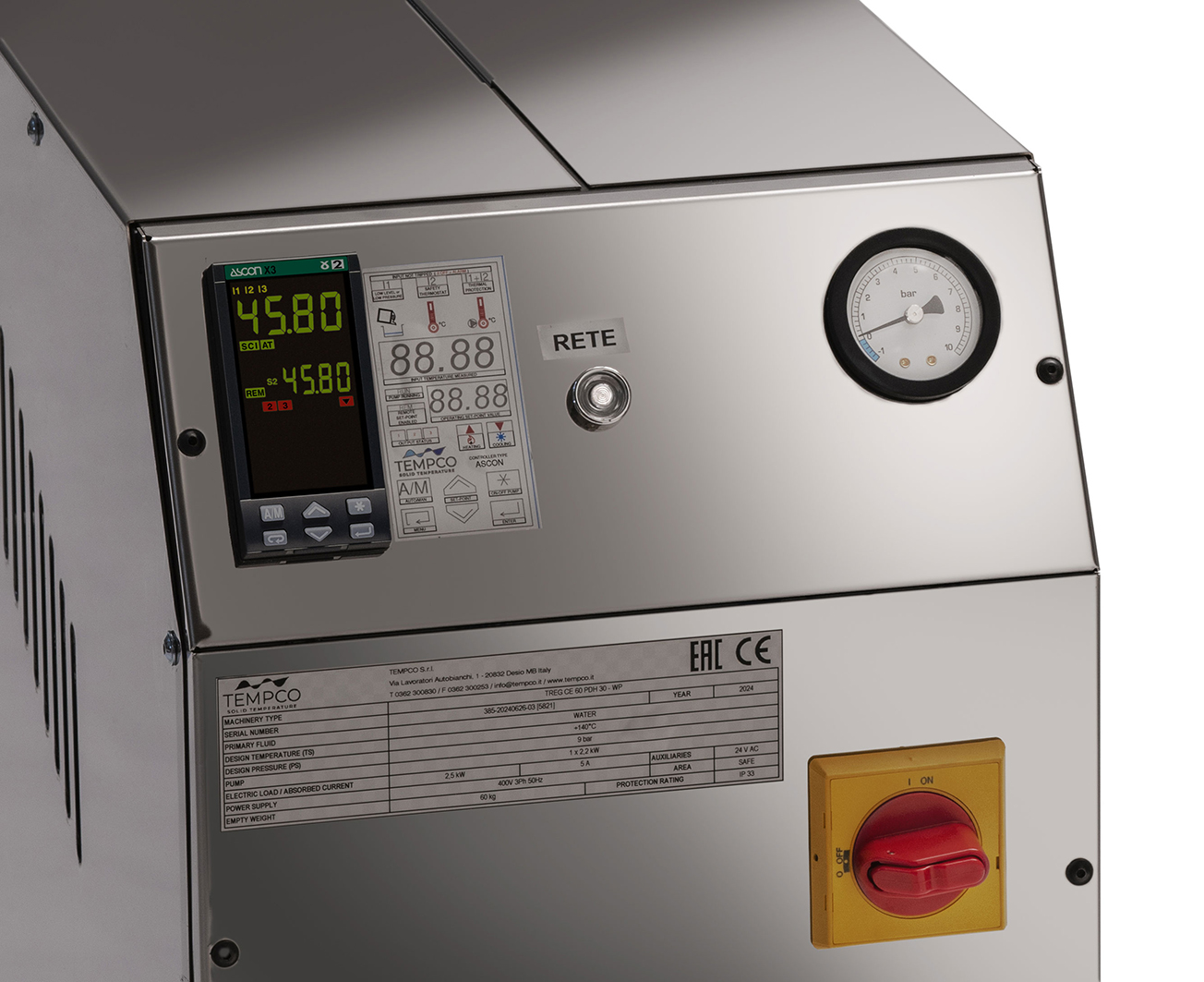 Immagine che mostra dettaglip del pannello di controllo di una centralina di termoregolazione T REG HC E con struttura interamente in acciaio inox per elevati standard di precisione e igiene nei settori pharma e food.